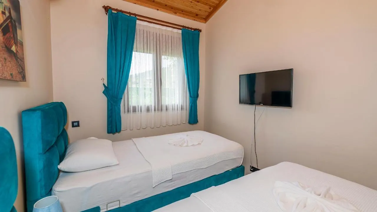 Cemre - 2 Bedroom Holiday Villa In Kayakoey Oeluedeniz Fethiye