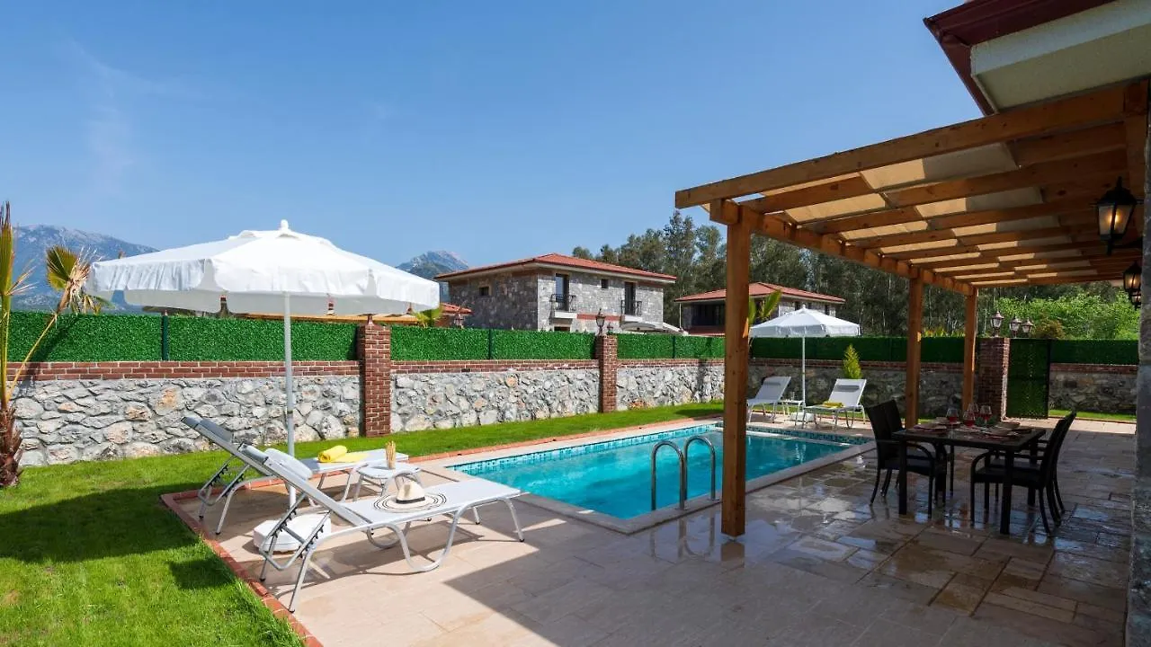Cemre - 2 Bedroom Holiday Villa In Kayakoey Oeluedeniz Fethiye 0*,